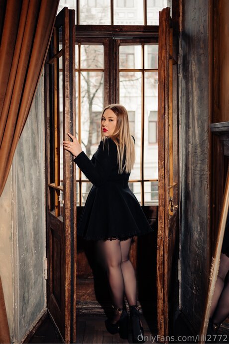 Lili2772 sex actress gallery