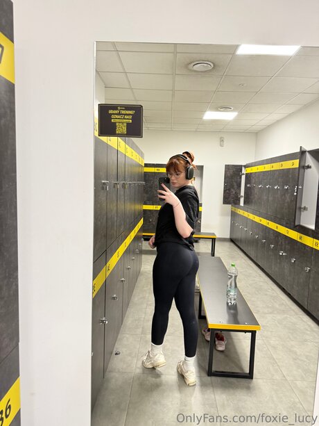 Foxie Lucy beautiful pornstar picture