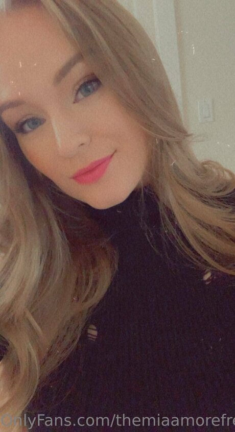 Themiaamorefree model pornographic archive