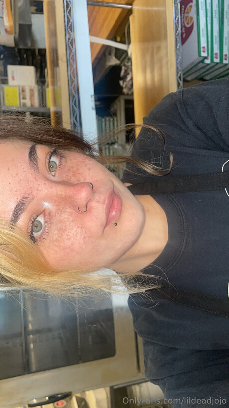 Lildeadjojo model naked image