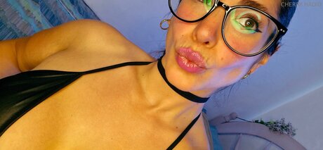 Cherry Hadid model pornographic galleries