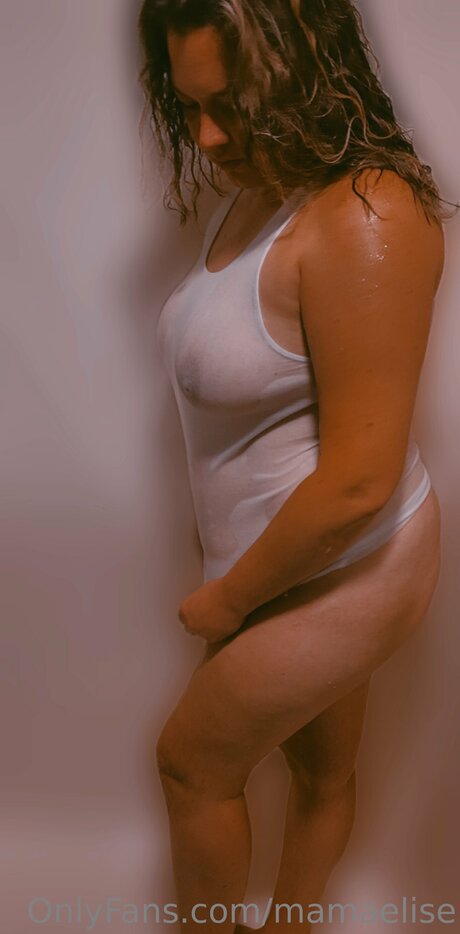 Mamaelise pretty pornstar pictures