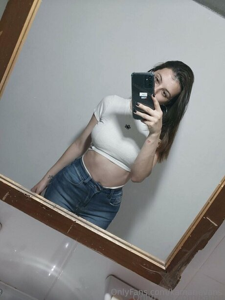 Kamarievans model hd archive