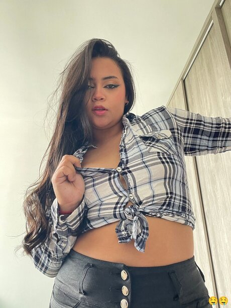 Kalalain pornstar pretty gallery