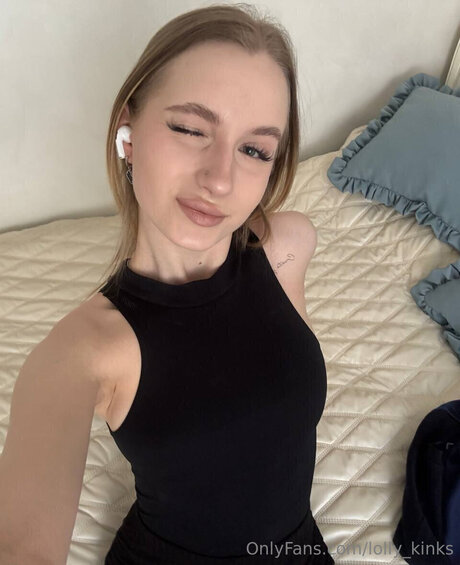 Lolly Kinks pretty model pictures