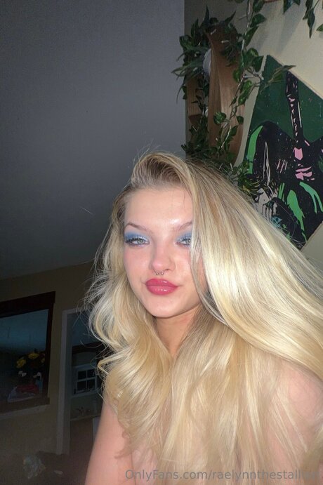 curly ebony onlyfans erotic image