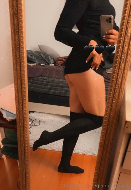 Gianna Reeves pornstar beautiful pictures