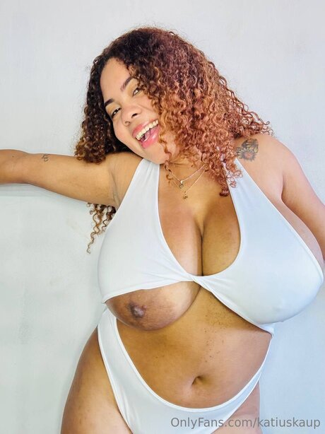 Katiuskaup high quality model image