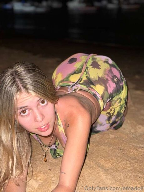 Emadoll perfect actress photo