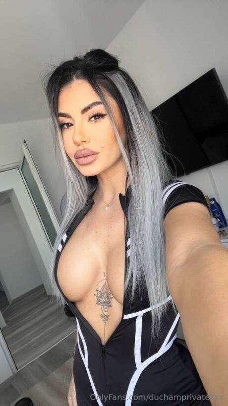 Duchamprivatexxx model sex photo