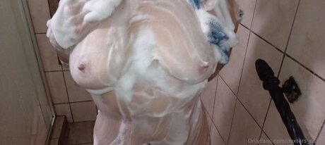 Lizzy Adams model beautiful photos