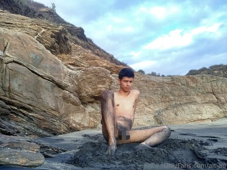 Alt Ao sexy actress pics