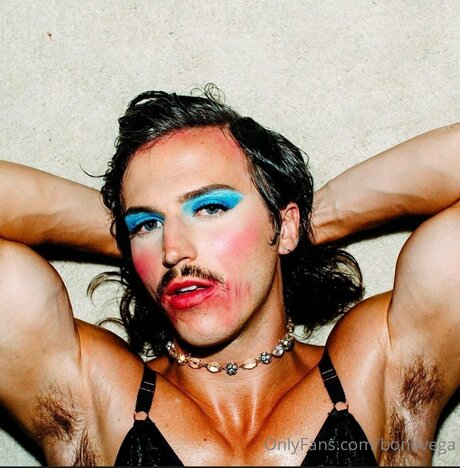 Bonavega naked actress images