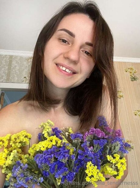 Julia Tendernesss perfect star archive