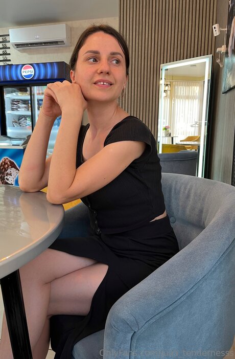 Julia Tendernesss naked star pic