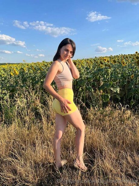 Julia Tendernesss actress img