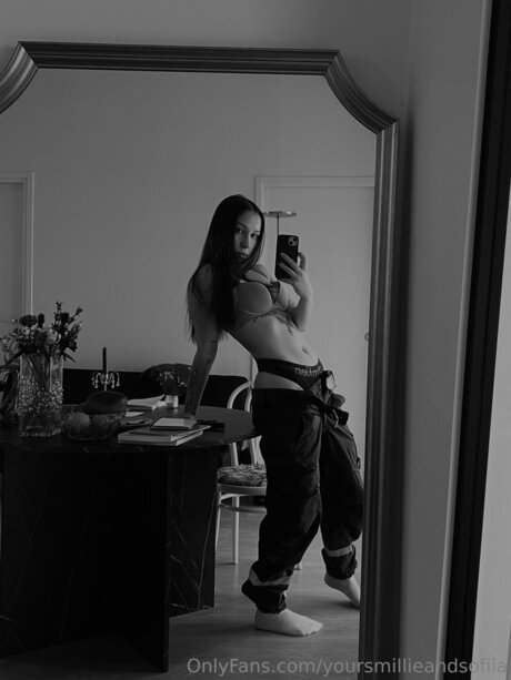 Yoursmillieandsofiia model art pictures