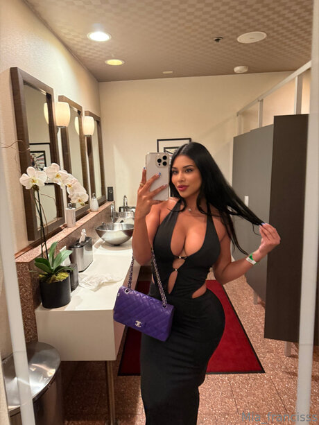 Miafrancis art star galleries