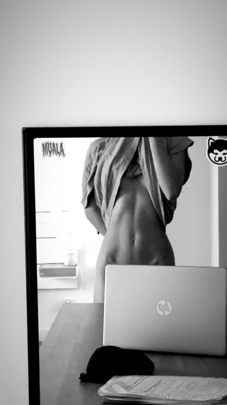 Fitjx star erotic photo