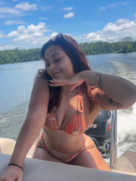 Ladylethal69 beautiful model gallery