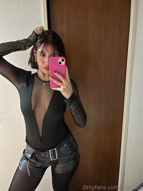 Frambuy free model picture