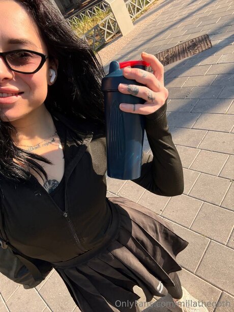 Millathegoth naked star pic