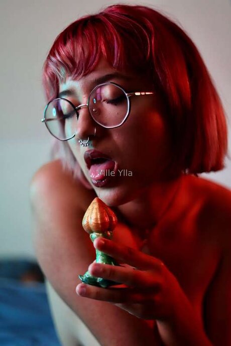 Yllaaa pornstar top galleries