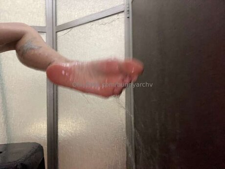 Bunnyarchv naked star photos