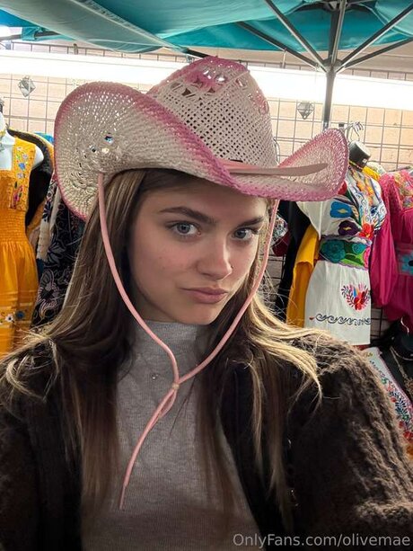 Olivemae pornstar nude picture