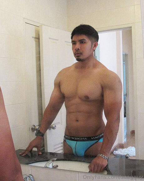 Saagguy sexy model gallery