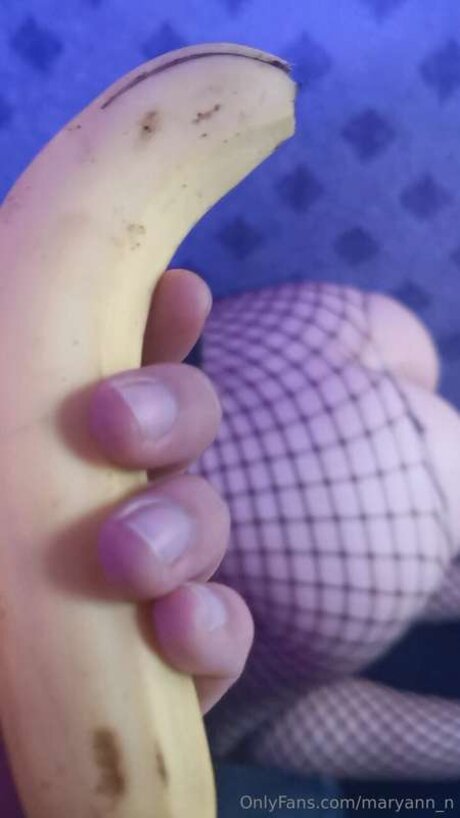 Maryann N nude pornstar img