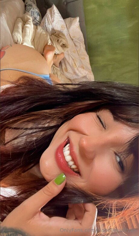 Isabellesullivan nude model archive