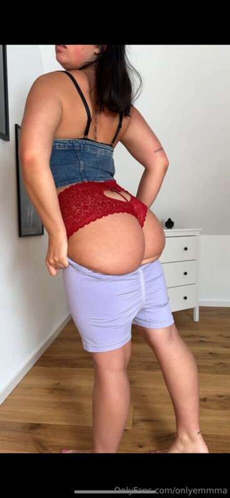 Onlyemmma erotic star image