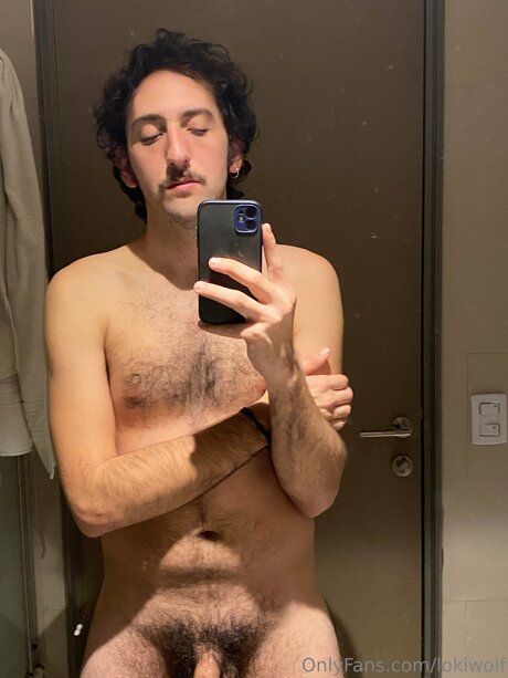 Lokiwolf model naked photos