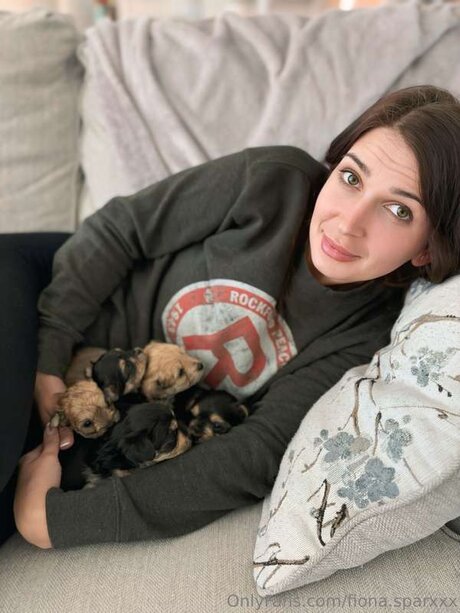 Fionaluxe model sexy pic