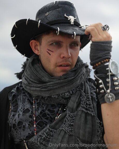 Brandonmagnum pretty pornstar image