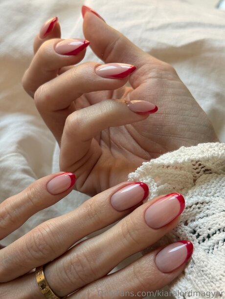 Kiaralordmagyar sexy pornstar galleries