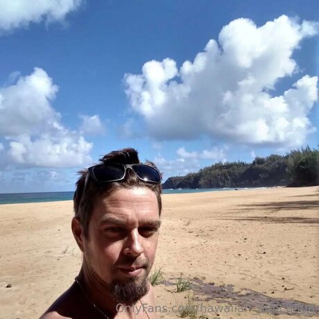 Hawaiian Punch808 model nude pic