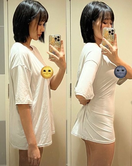 EarniesHime naked model photo