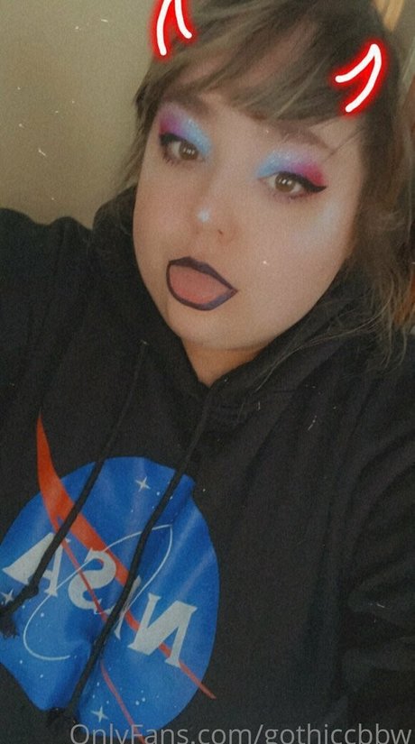 gothiccbbw star exclusive images