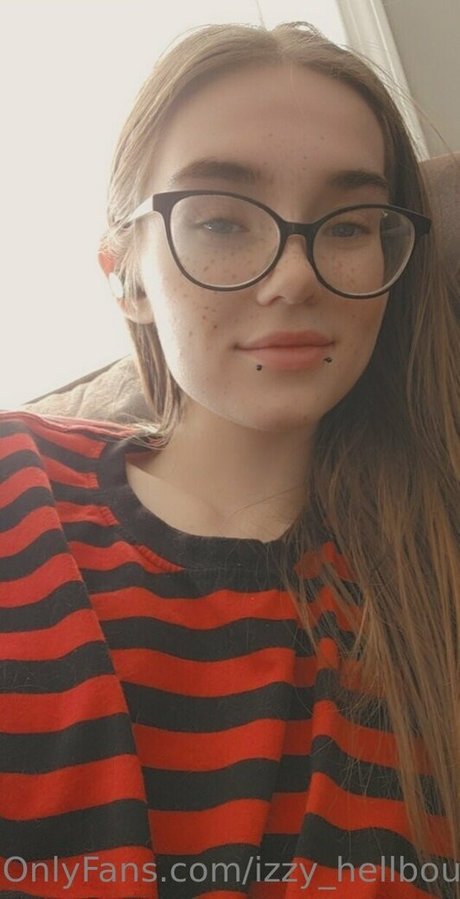 izzy hellbourne sexy star photos