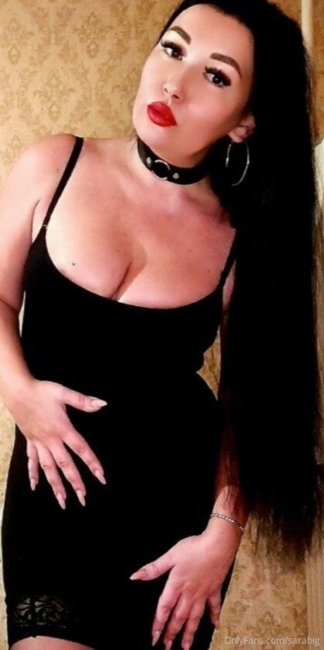 sarabig erotic actress picture