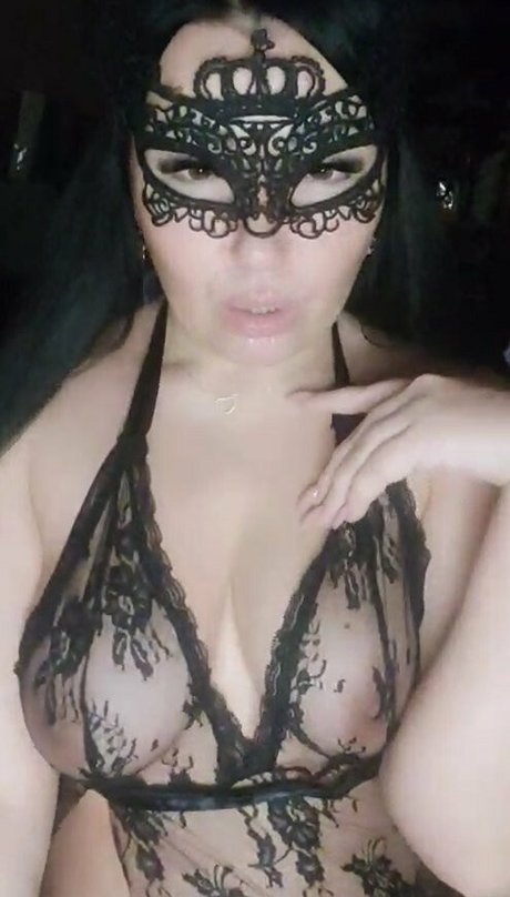 sarabig hd actress pics