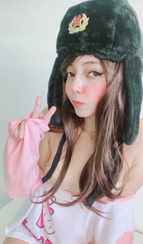 babycaroline 69 erotic actress archive