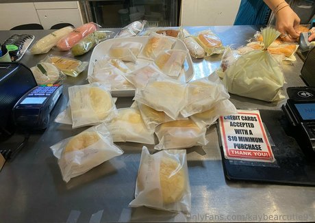 kaybearcutie95 Quick model image