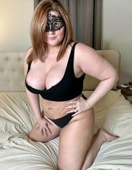 sophsfree pornographic star image