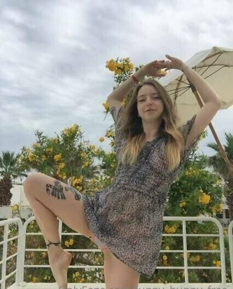 funnybunnykiss erotic star photos