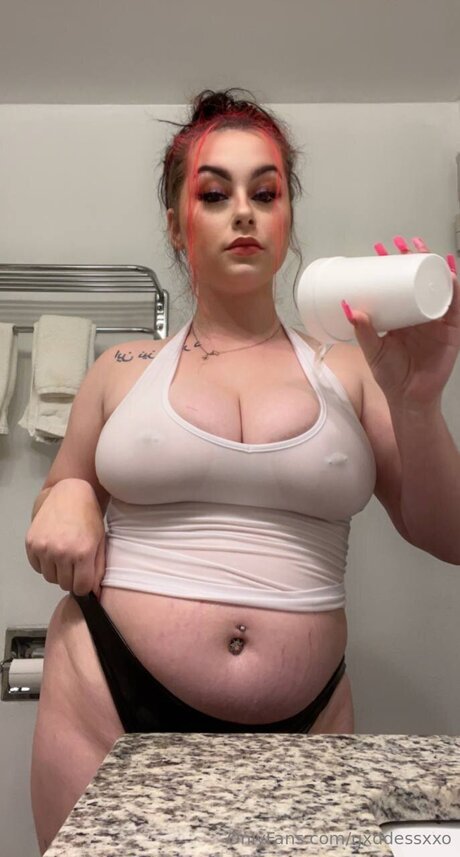 gxddessxxo star sexy pictures