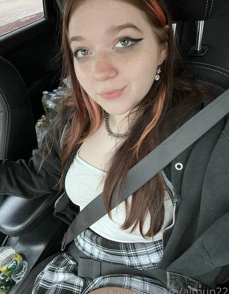 altpup22 hot star img