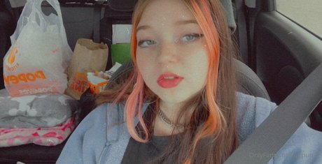 altpup22 perfect actress image